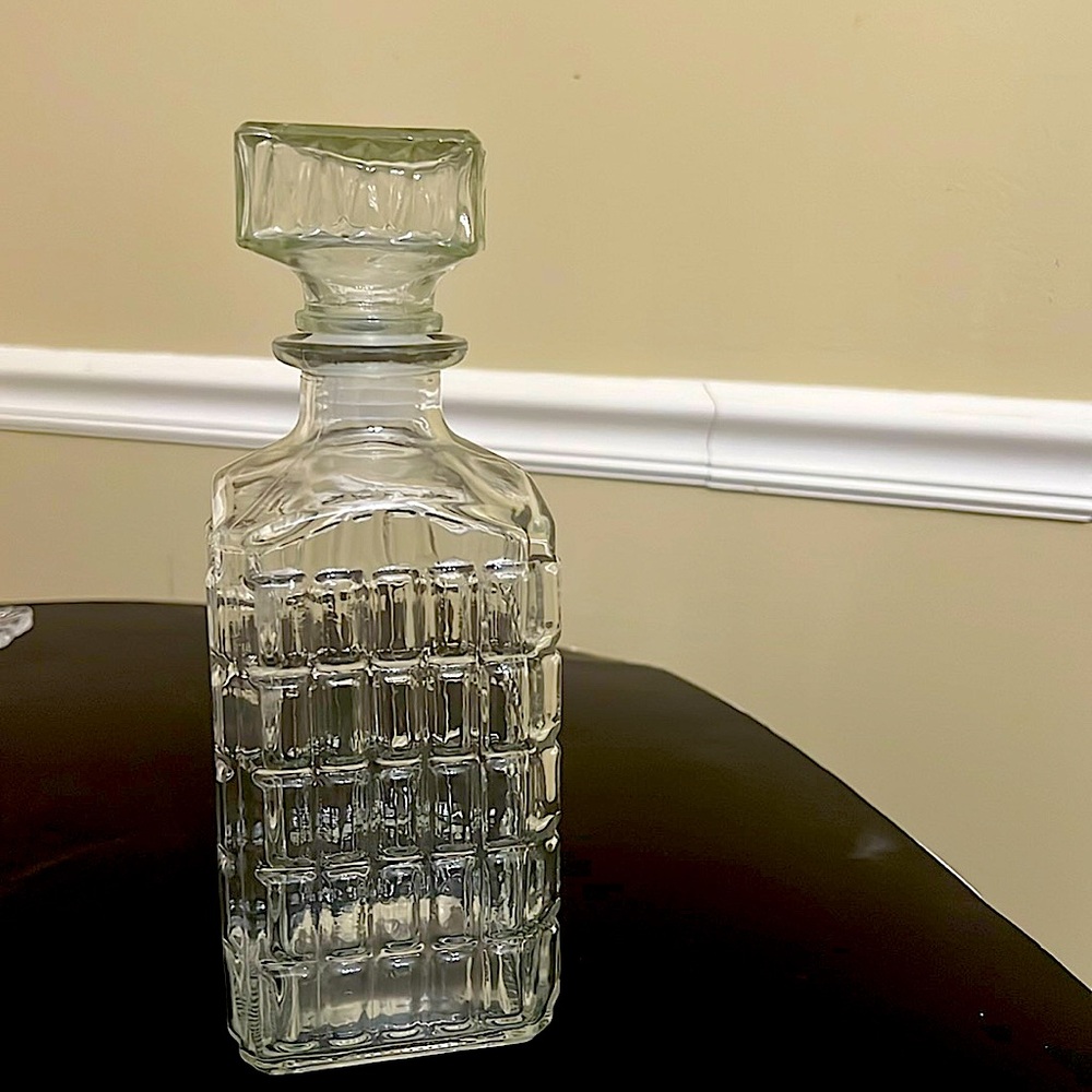 Always Home 28 Ounce Liquor Decanter Carafe Barware Bottle